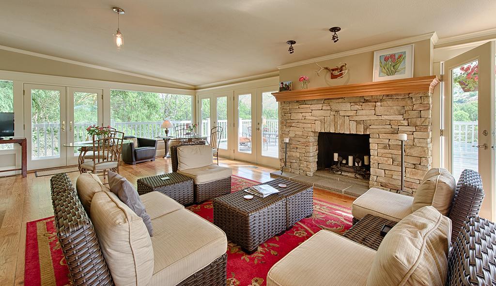 Warm Springs Inn & Winery Sunnyslope Экстерьер фото
