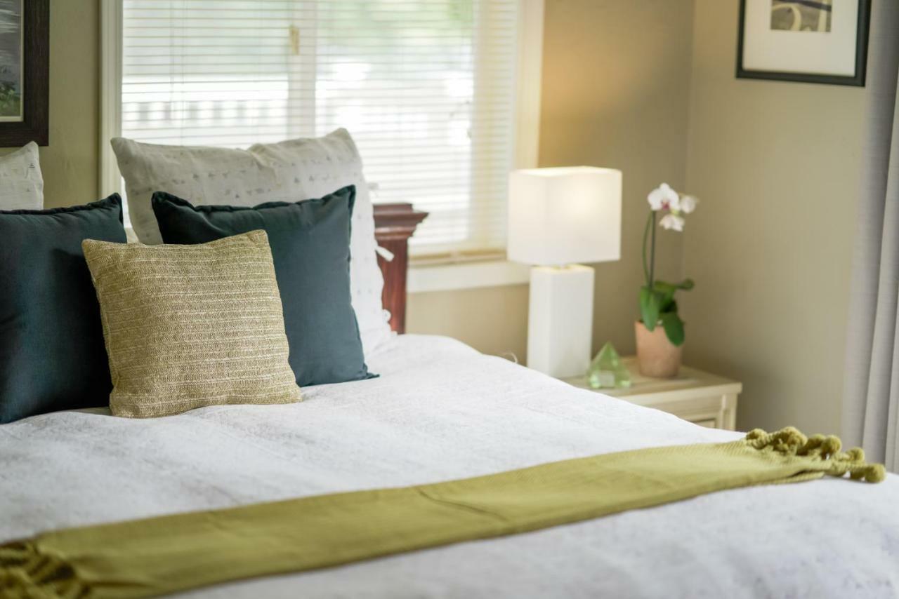Warm Springs Inn & Winery Sunnyslope Экстерьер фото